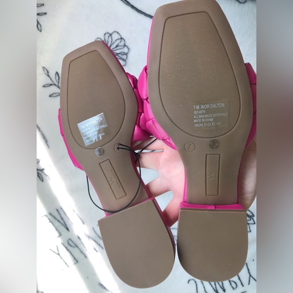 Women Sandals - Picture 5 of 7